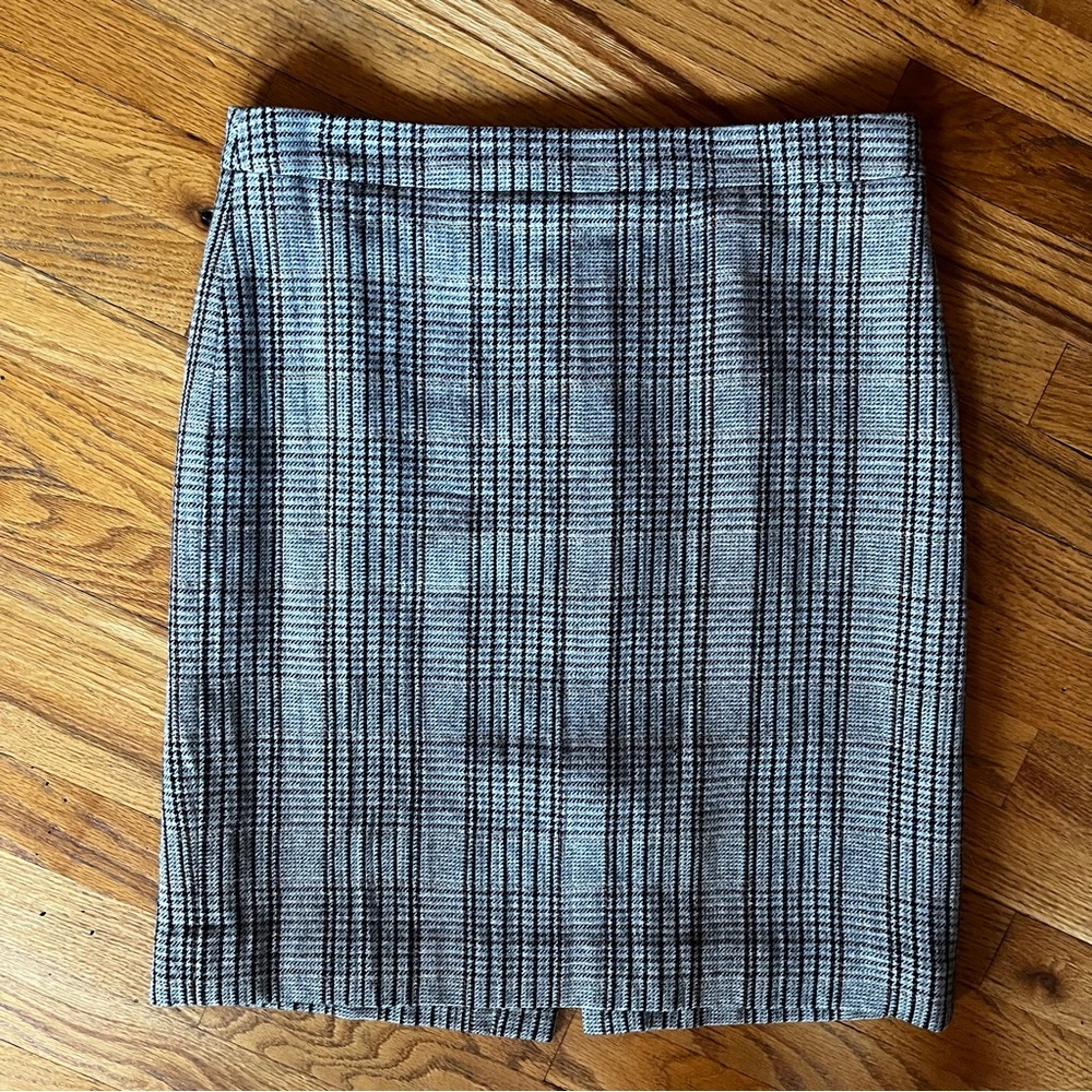 J. Crew Pencil Skirt in Black and Gray Plaid